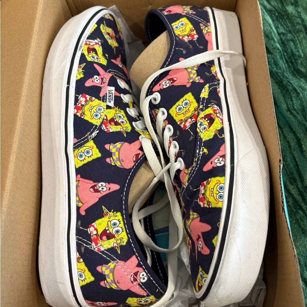 Vans Black Sneakers Classic Low-Top Design